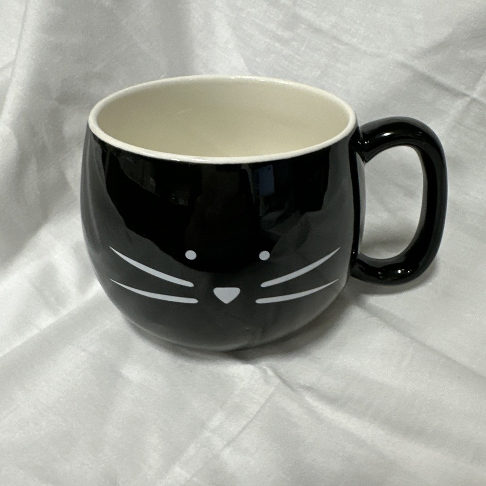 Cat Shaped Black & White Coffee Mug Tea Cup Kitty Ears Surprise Kitty Inside Cup